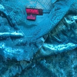 NWT Rock and Roll Cowgirl L turquoise velvet camisole